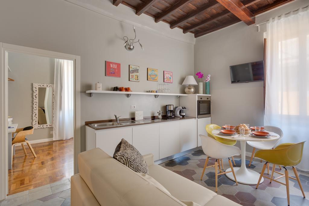 Romexperience Borgo Pio Apartment Room photo